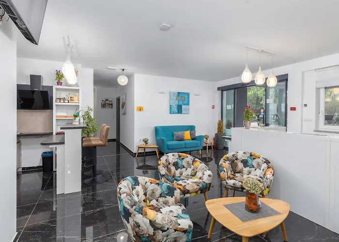 In With Wifi Διαμέρισμα *